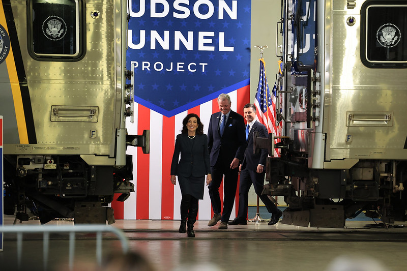 Trump administration delays massive Hudson River rail project Trump administration delays massive Hudson River rail project