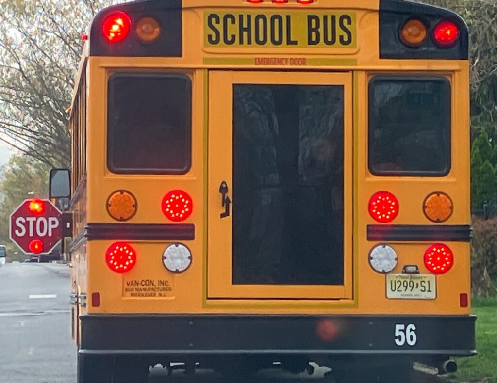 Woodbridge study reveals 2,840 drivers ignored school bus stop signs Mostly Sunny