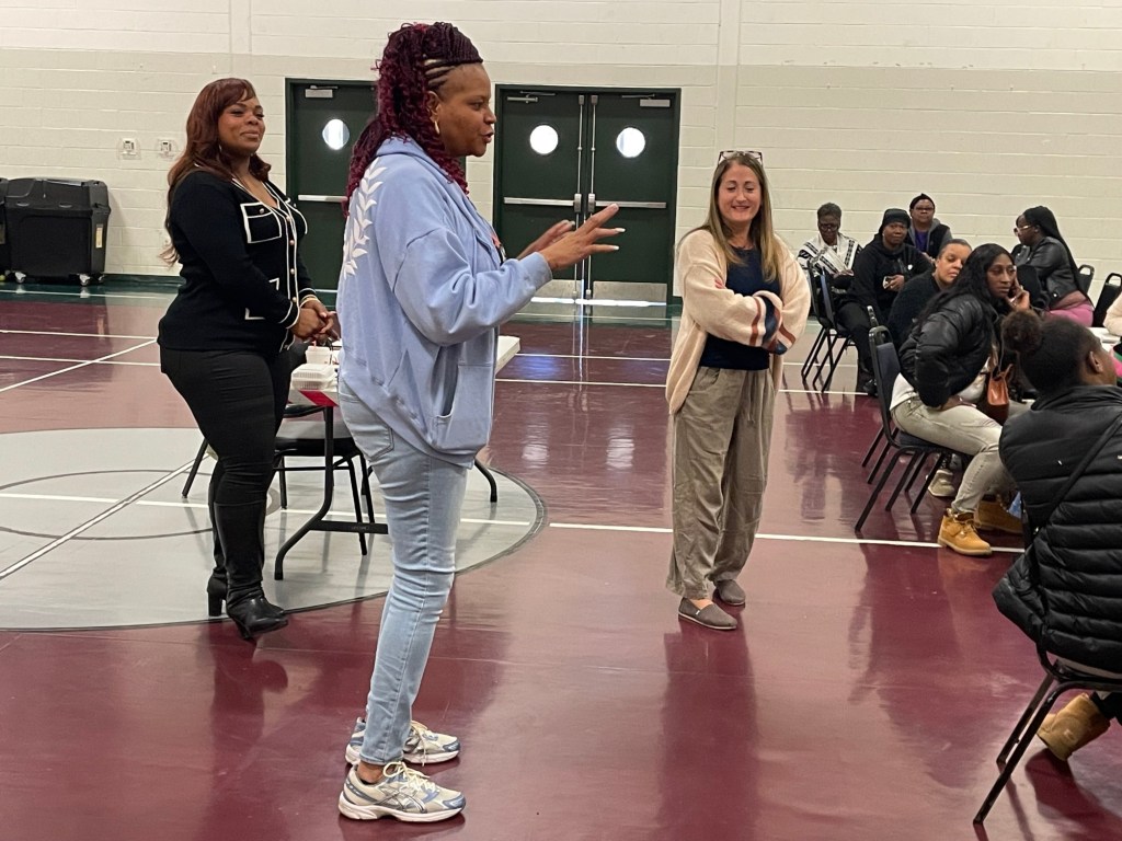 Community groups help residents deal with SNAP uncertainty Community groups help residents deal with SNAP uncertainty