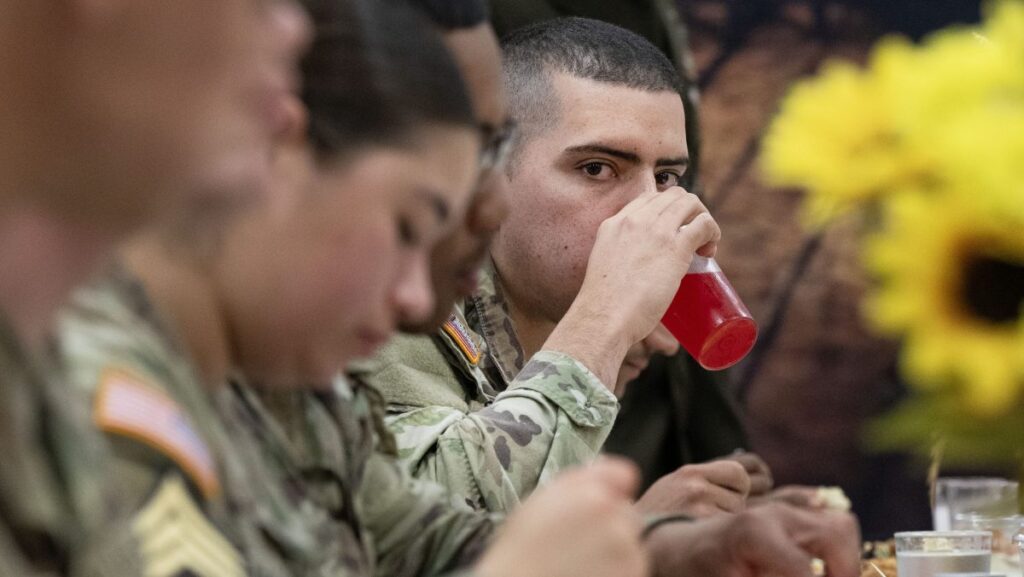 Army wants to overhaul dining at basic training