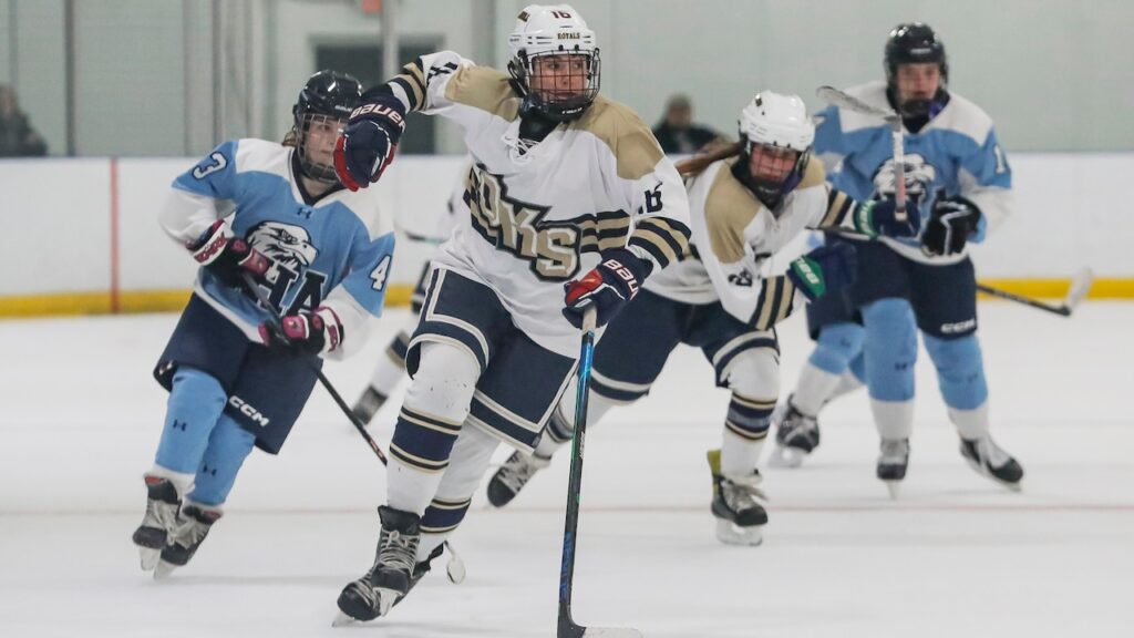 Cusimano lifts Oak Knoll past Trinity Hall – Girls ice hockey recap Cusimano lifts Oak Knoll past Trinity Hall - Girls ice hockey recap