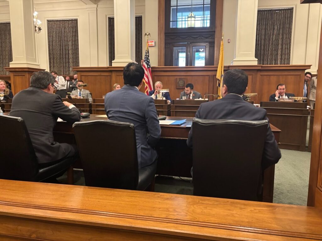 In contentious hearing, Senate panel clears bill to move investigatory powers from comptroller to SCI