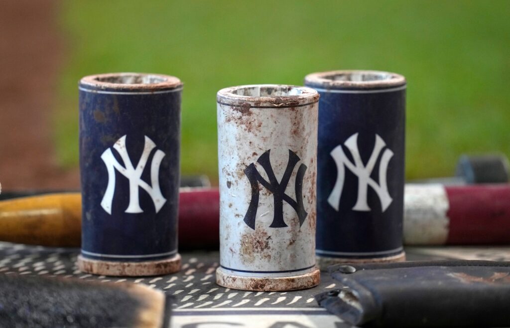 Yankees bring back pitcher dumped by Mets