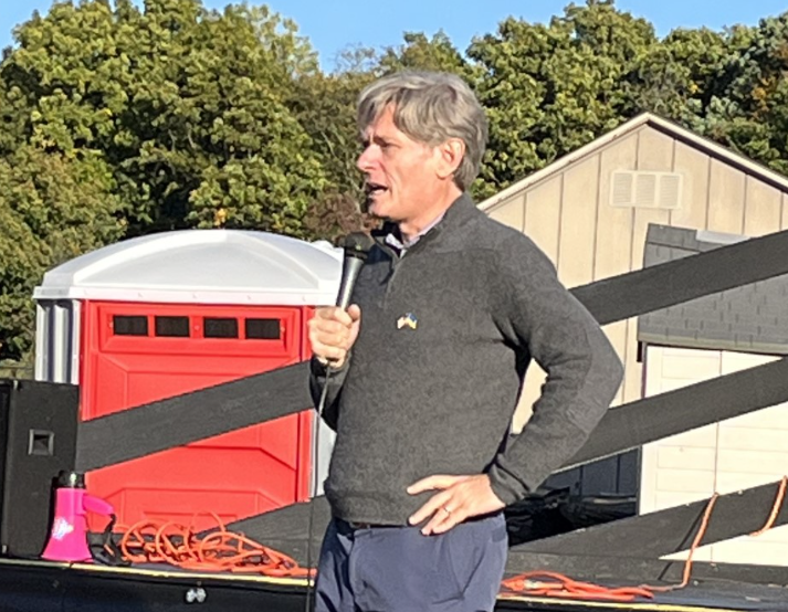 Ad Has Malinowski ‘F…… Furious” Ad Has Malinowski 'F...... Furious"