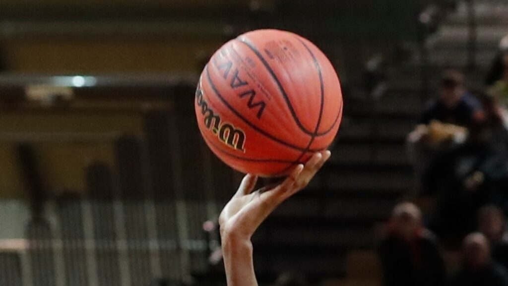 Point Pleasant Beach slips past Monmouth - Girls basketball recap