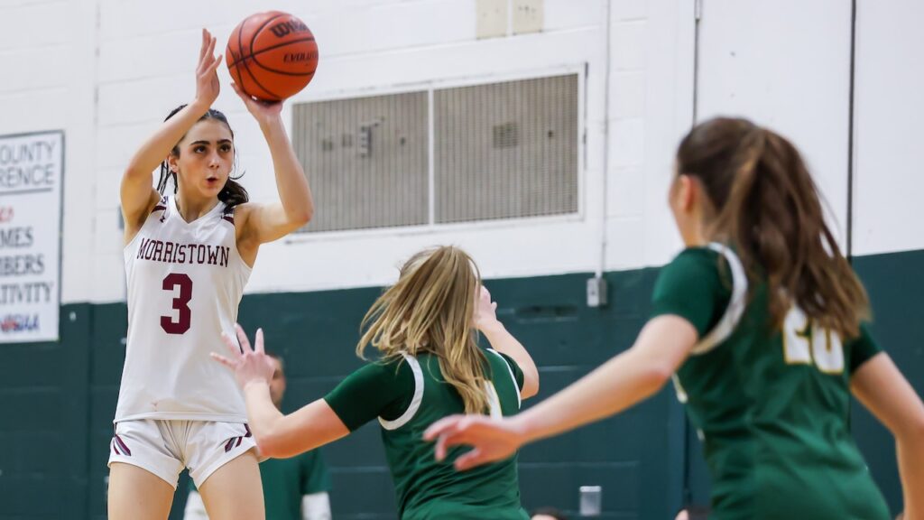 Sophomore Nawel Ibazatene Lefebvre scores 1,000th point as Morristown wins in MCT