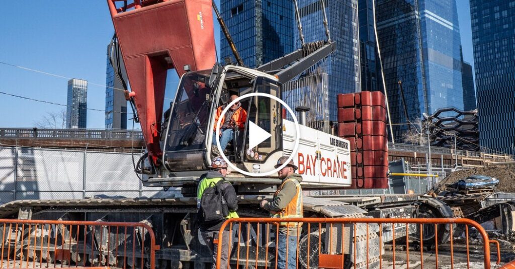 Trump Ties Tunnel Funds to Renaming of Transit Hubs