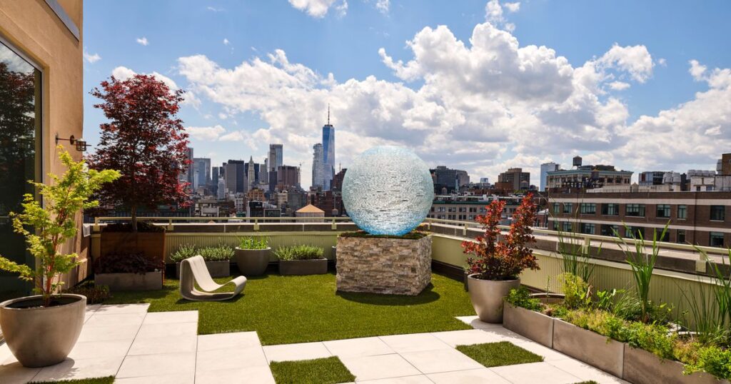 A Gut Renovation Over the Bowery