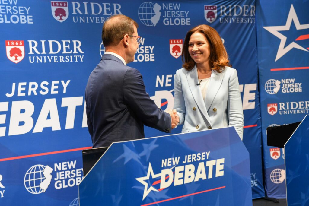 Top Republican super PACs abandon Kean as GOP shifts money to other endangered incumbents Top Republican super PACs abandon Kean as GOP shifts money to other endangered incumbents